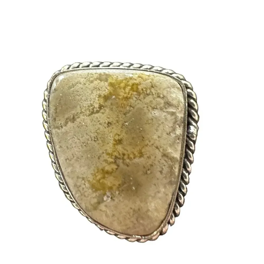 💕 Agitated, coral, gemstone, silver plated ring size 9, stamped 9 to 5 handmade